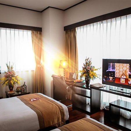 Halong Palace Hotel Ha Long Exterior foto